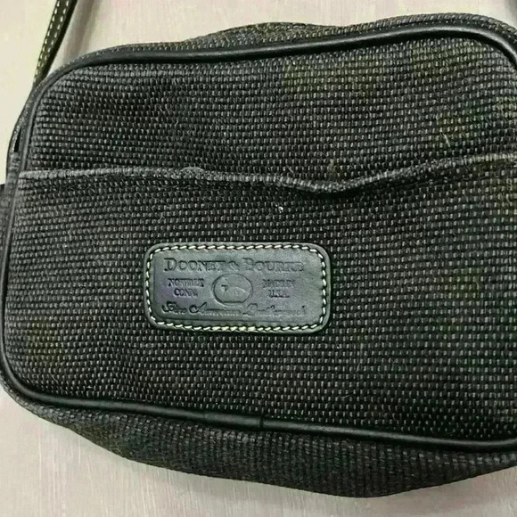 Dooney and Bourke mini purse - Picture 1 of 7